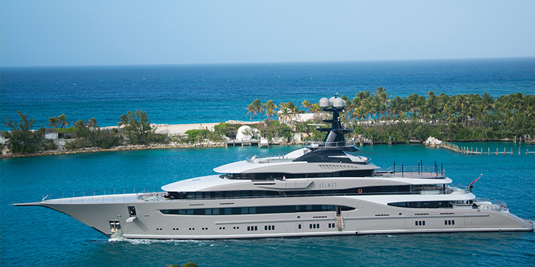 Private Yachts Luxurious Experiences Private Crew Personal Chefs Delightful Activities